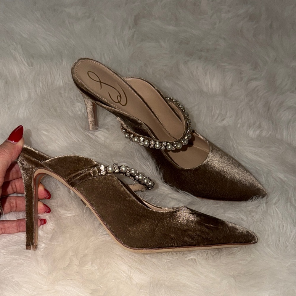 Sam Edelman Beige Heels with Rhinestone Accent - Picture 12 of 14